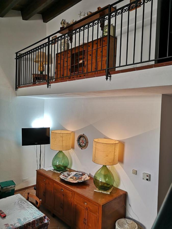 La Casa Nella Roccia Vila Terrasini Exterior foto